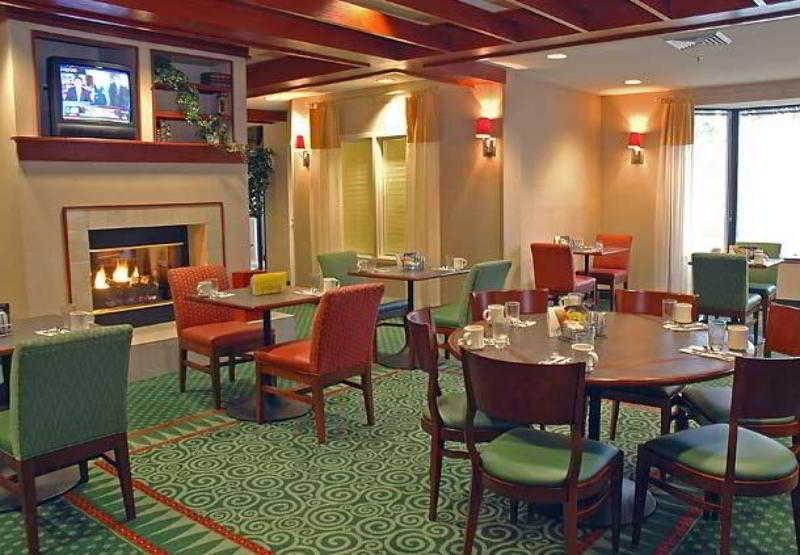 Courtyard Indianapolis Northwest Hotel Restaurant foto
